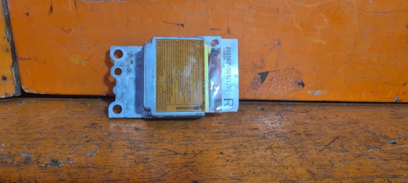 Блок управления airbag Nissan Note E12 HR12DDR 2013 (б/у)