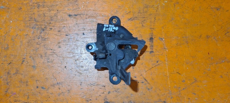 Замок капота TOYOTA corolla axio NZE141 1NZ-FE 2006 (б/у)