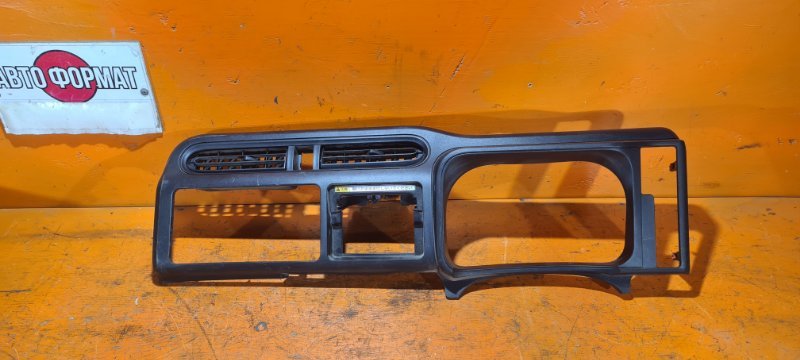 Консоль магнитофона TOYOTA SUCCEED NCP160 1NZ-FE 2014 (б/у)