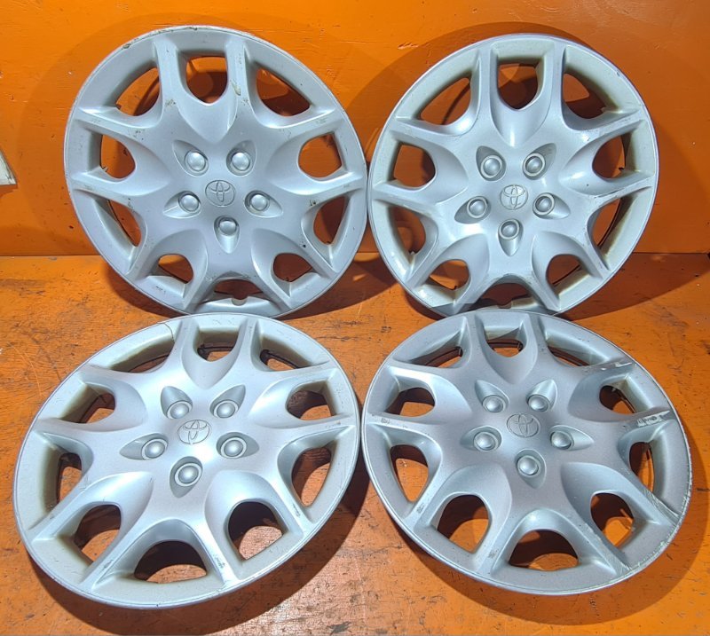 Колпак на колесо TOYOTA corolla axio NZE141 1NZ-FE 2006 (б/у)