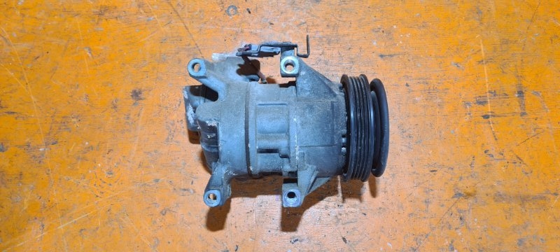 Компрессор кондиционера TOYOTA corolla axio NZE141 1NZ-FE 2008 (б/у)