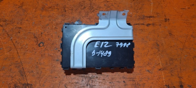 Блок body control Nissan Note E12 HR12DDR 2013 (б/у)