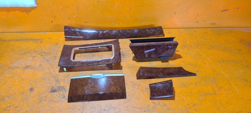 Планка декоративная TOYOTA PREMIO ZZT245 1ZZFE 2002 (б/у)