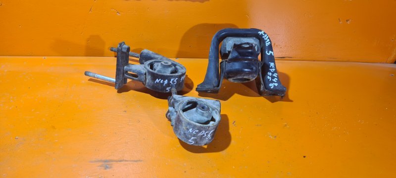 Подушка двигателя TOYOTA SUCCEED NCP55 1NZ-FE 2006 (б/у)