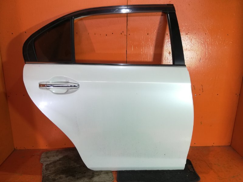 Дверь TOYOTA corolla axio NKE165 1NZ-FXE 2013 задняя правая (б/у)