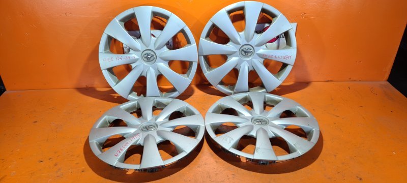 Колпак на колесо TOYOTA COROLLA AXIO NZE144 1NZ-FE 2008 (б/у)