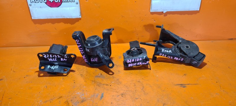 Подушка двигателя TOYOTA COROLLA FIELDER ZZE122 1ZZFE 2001 (б/у)