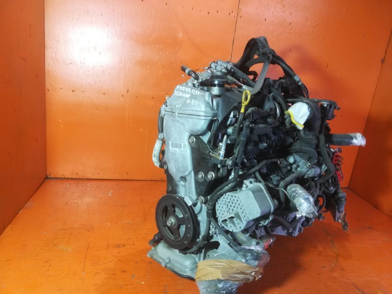 Двигатель TOYOTA corolla axio NKE165 1NZ-FXE 2013 (б/у)
