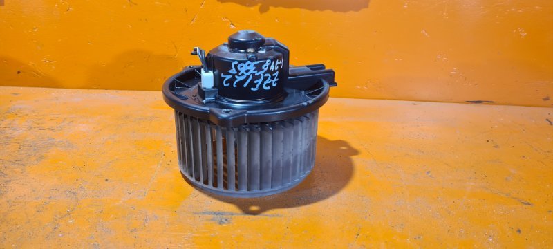 Мотор печки TOYOTA COROLLA FIELDER ZZE122 1ZZFE 2001 (б/у)