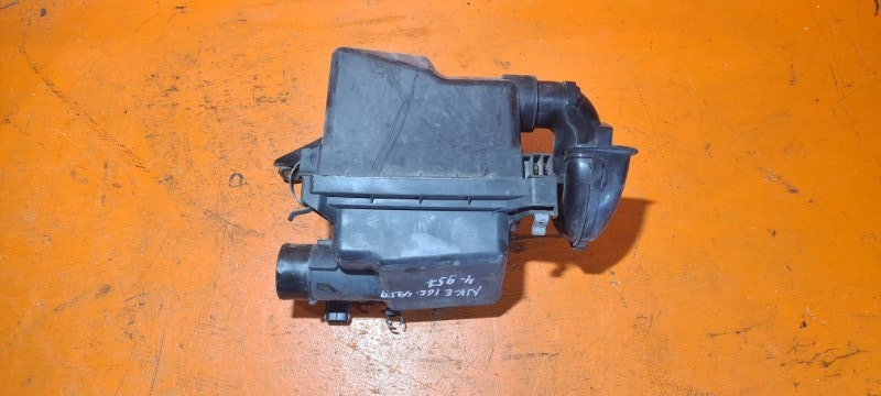 Корпус воздушного фильтра TOYOTA COROLLA FIELDER NKE165 1NZ-FXE 2014 (б/у)