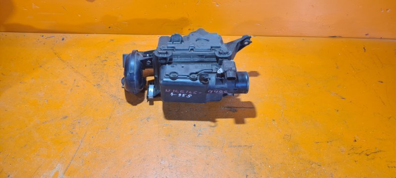Корпус воздушного фильтра TOYOTA corolla axio NKE165 1NZ-FXE 2014 (б/у)