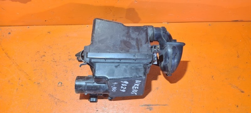Корпус воздушного фильтра TOYOTA COROLLA FIELDER NKE165 1NZ-FXE 2013 (б/у)