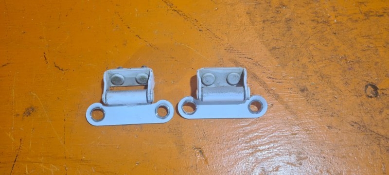 Петли 5-й двери TOYOTA COROLLA FIELDER ZZE124 1ZZFE 2001 (б/у)