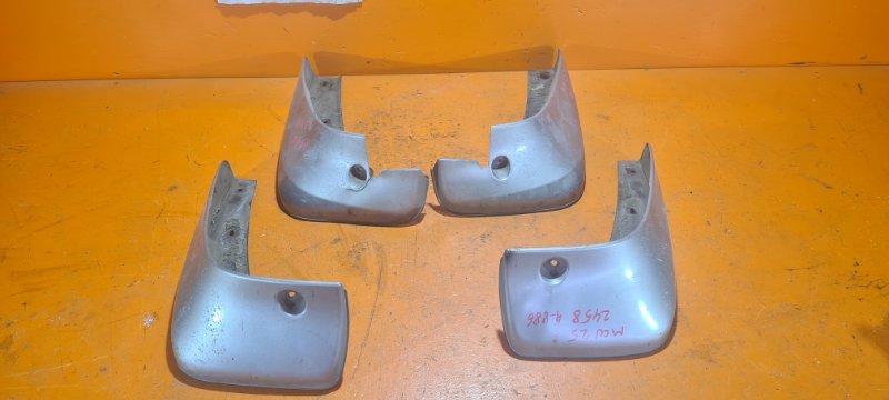 Брызговики комплект TOYOTA KLUGER MCU25 1MZFE 2001 (б/у)