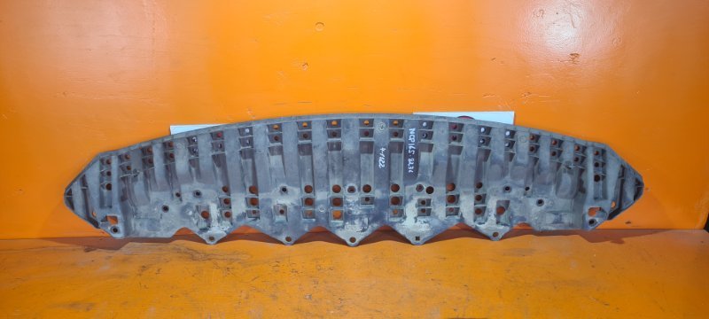 Защита бампера TOYOTA SUCCEED NCP165 1NZ-FE 2015 (б/у)