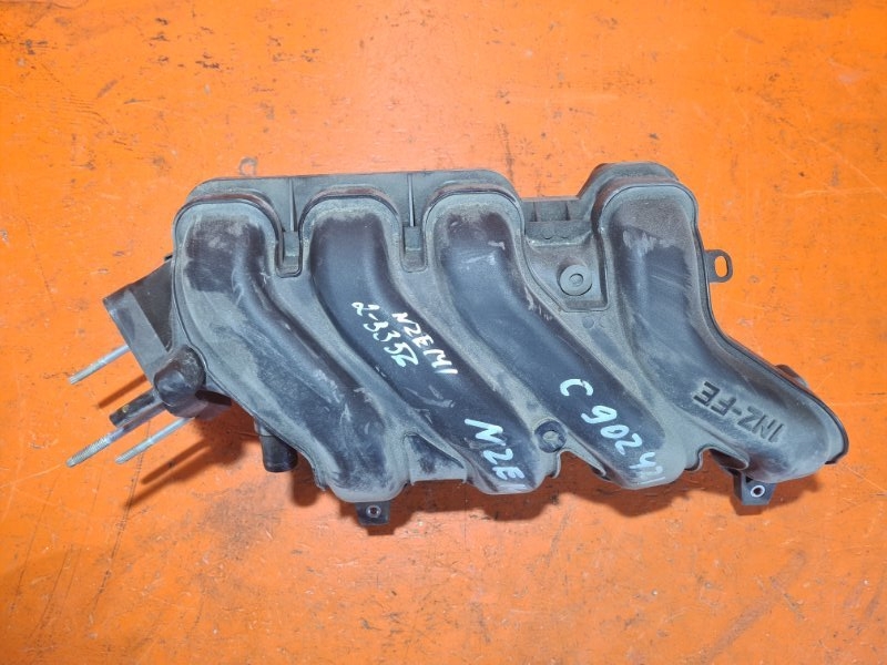 Коллектор впускной TOYOTA corolla axio NZE141 1NZFE (б/у)