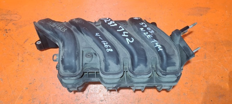 Коллектор впускной TOYOTA corolla axio NZE144 1NZ-FE 2007 (б/у)