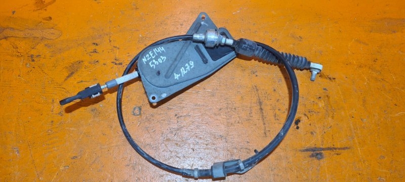 Трос переключения акпп TOYOTA corolla axio NZE144 1NZ-FE 2007 (б/у)