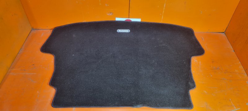 Коврик багажника TOYOTA corolla axio NKE165 1NZ-FXE 2014 (б/у)