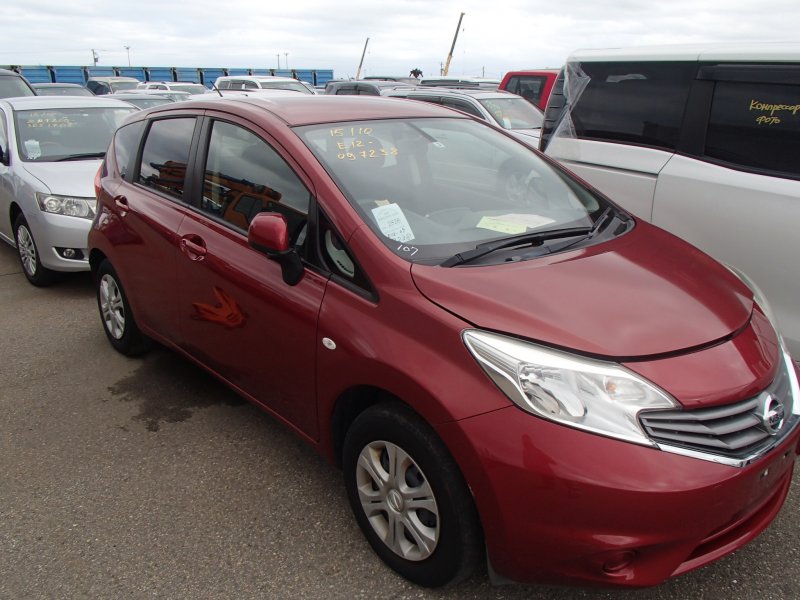 Автомобиль Nissan Note E12 HR12 DE 2013 года в разбор