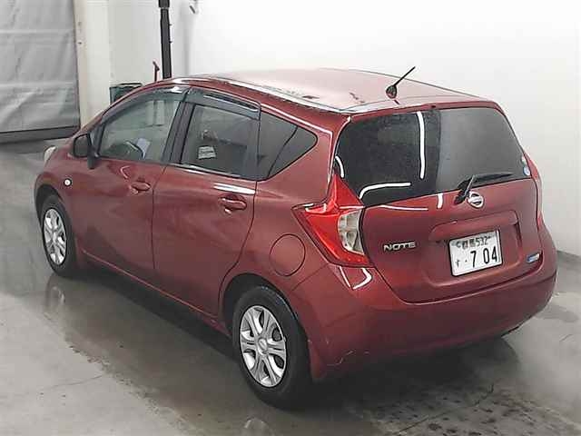 Автомобиль Nissan Note E12 HR12DDR 2012 года в разбор