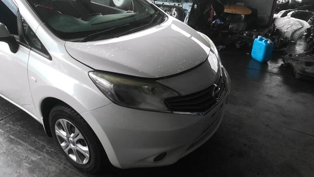 Автомобиль Nissan Note E12 HR12DDR 2014 года в разбор