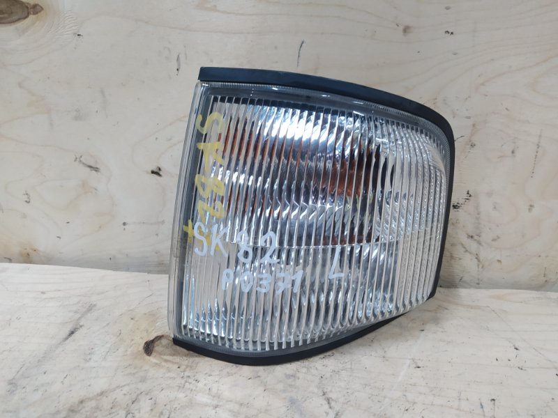 Tyc 18-3135-01-2b поворотник передний. задний указатель поворота ниссан террано 1995. габарит presea r11. поворотник nissan wingroad wfy10. поворотник передний левый на nissan vanette грузовик.