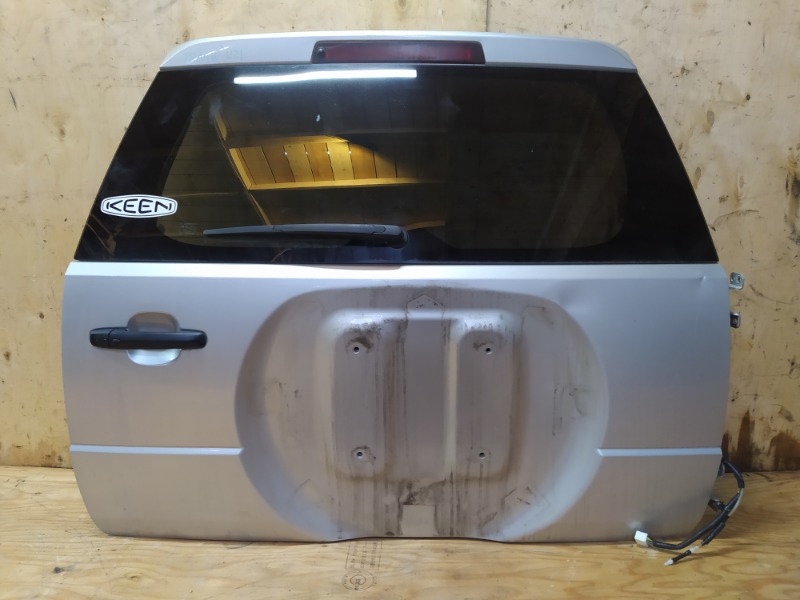 Дверь задняя багажника Suzuki Escudo TDA4W J24B (б/у)