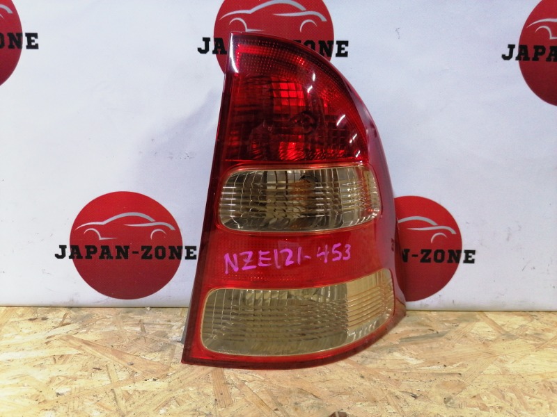 Фонарь стоп-сигнала Toyota Corolla Fielder NZE121 1NZ-FE 2002 правый (б/у)