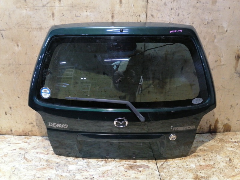 Дверь задняя багажника Mazda Demio DW3W B3E 2002 (б/у)