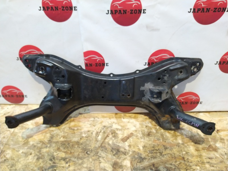 Балка поперечная Toyota Bb NCP35 1NZ-FE 2000 передняя (б/у)