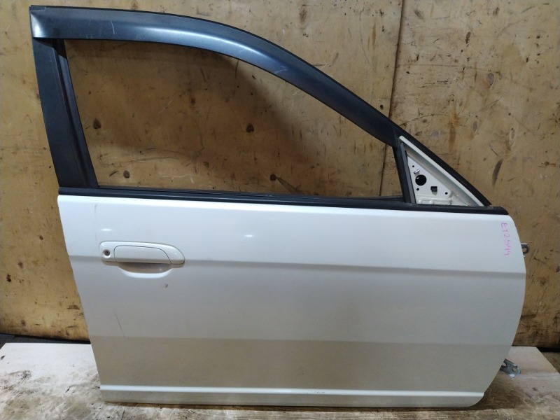 Дверь боковая Honda Civic Ferio ES1 D15B 2002 передняя правая (б/у)