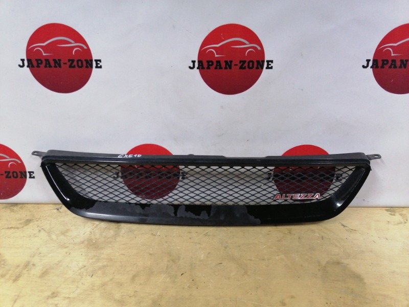 Решетка радиатора Toyota Altezza GXE10W 1G-FE 2001 (б/у)