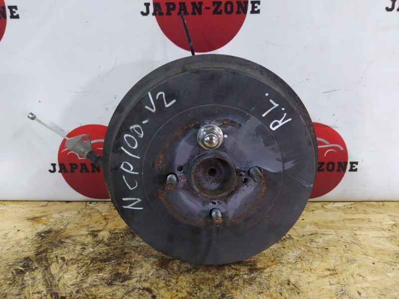 Ступица Toyota Ractis NCP100 1NZ-FE 2006 задняя левая (б/у)