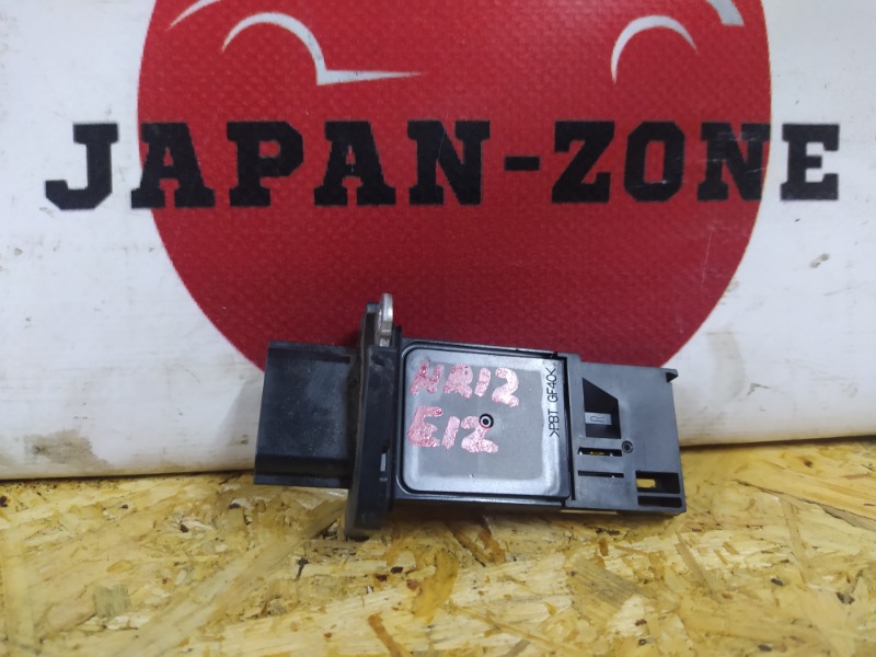 Датчик расхода воздуха Nissan Note E12 HR12DE 2013 (б/у)