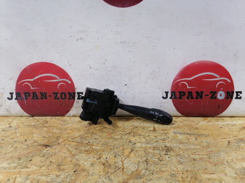 Переключатель фар Toyota Corolla Runx NZE124 1NZ-FE 2005 (б/у)