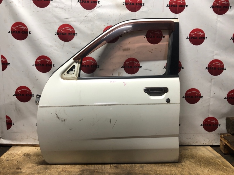 Дверь боковая Nissan Cube AZ10 CGA3DE 2000 передняя левая (б/у)