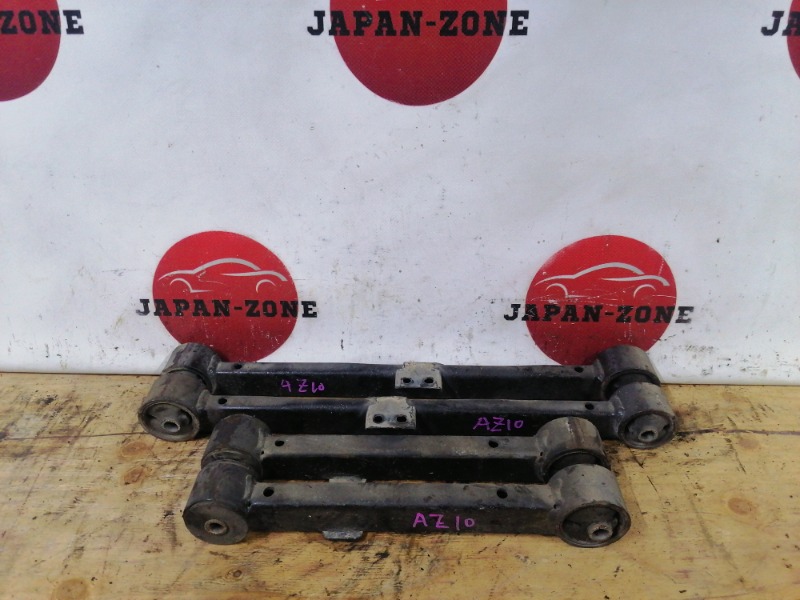 Рычаг подвески Nissan Cube AZ10 CGA3DE 2000 задний (б/у)