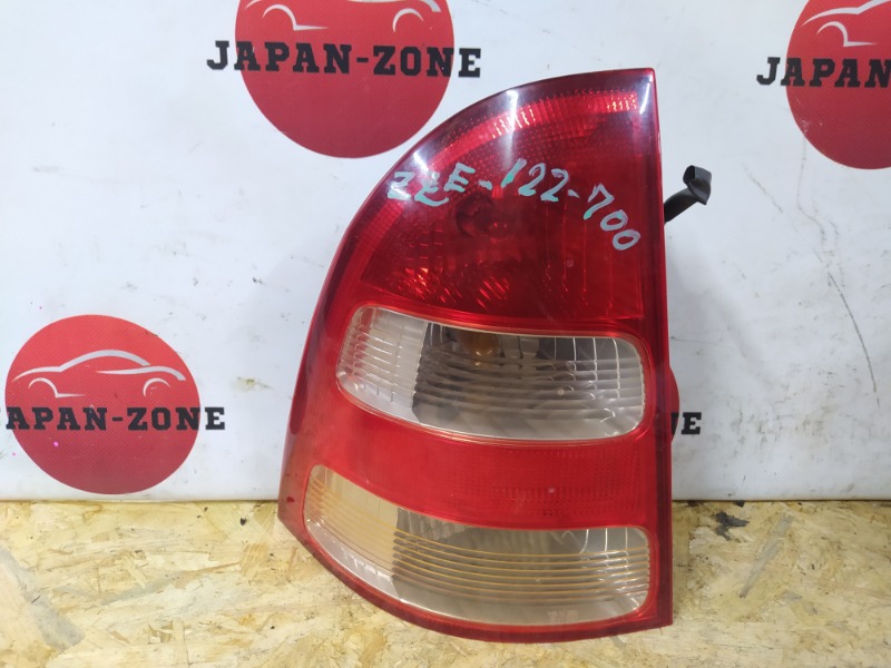 Фонарь стоп-сигнала Toyota Corolla Fielder ZZE122 1ZZ-FE 2001 левый (б/у)