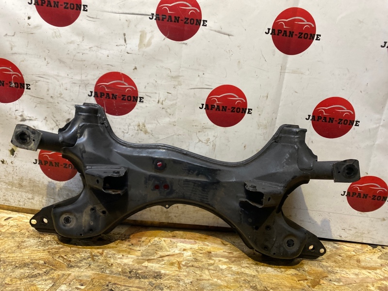 Балка поперечная Toyota Rav4 ZCA26W 1ZZ-FE 2005 передняя (б/у)
