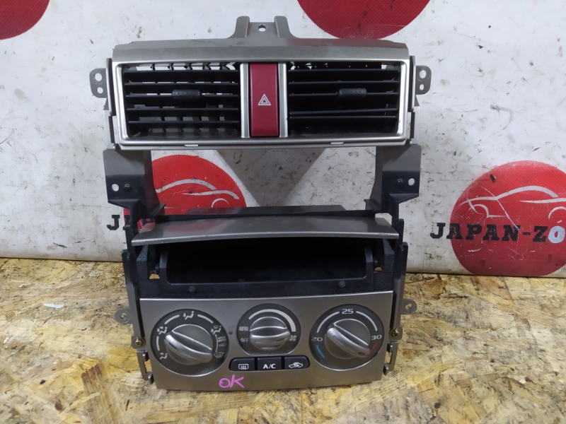 Блок управления климат-контролем Mitsubishi Colt Z27A 4G15 2003 (б/у)