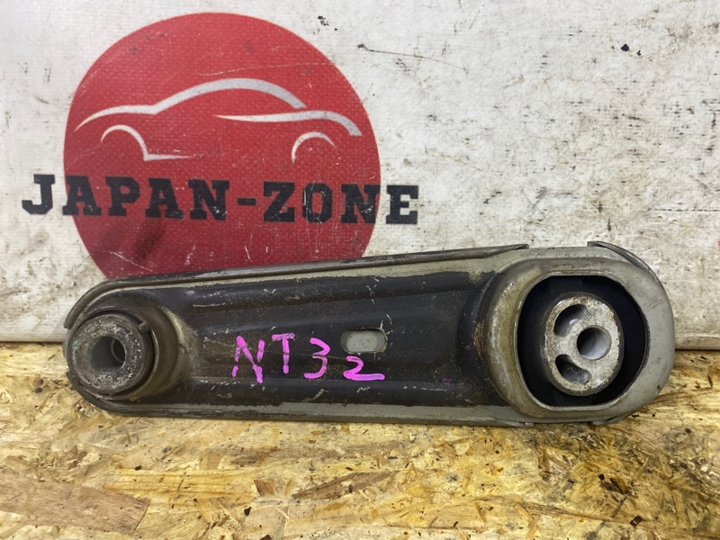 Подушка двигателя Nissan X-Trail NT32 MR20DD 2015 задняя (б/у)