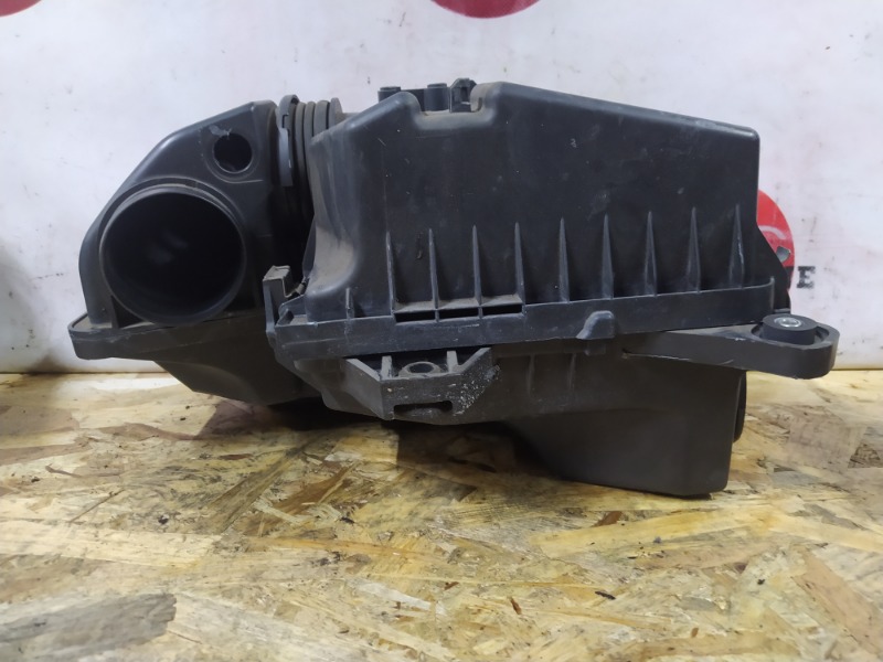 Корпус воздушного фильтра Honda Civic FD1 R18A 2006 (б/у)