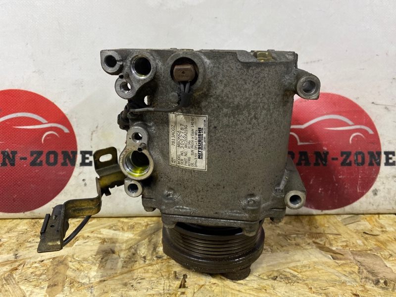 Компрессор кондиционера Mitsubishi Galant EA7A 4G94 2005 (б/у)