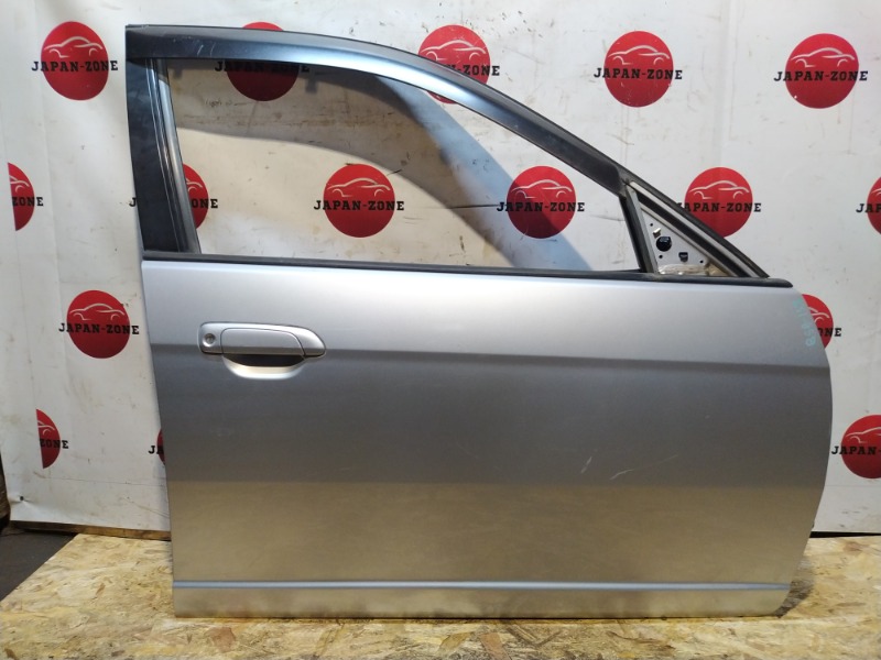 Дверь боковая Honda Civic Ferio ES1 D15B 2001 передняя правая (б/у)