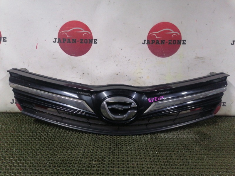 Решетка радиатора Toyota Corolla Fielder NZE164 1NZ-FE 2012 (б/у)