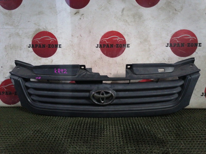 Решетка радиатора Toyota Liteace KR42V 7K-E 2007 (б/у)