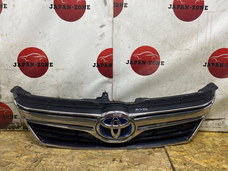 Решетка радиатора Toyota Camry AVV50 2AR-FXE 2013 (б/у)