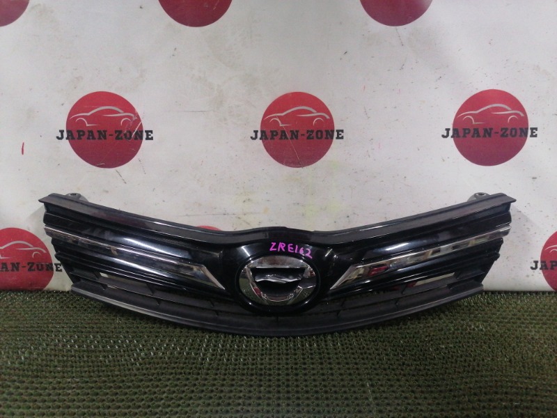 Решетка радиатора Toyota Corolla Fielder ZRE162G 2ZR-FAE 2013 (б/у)