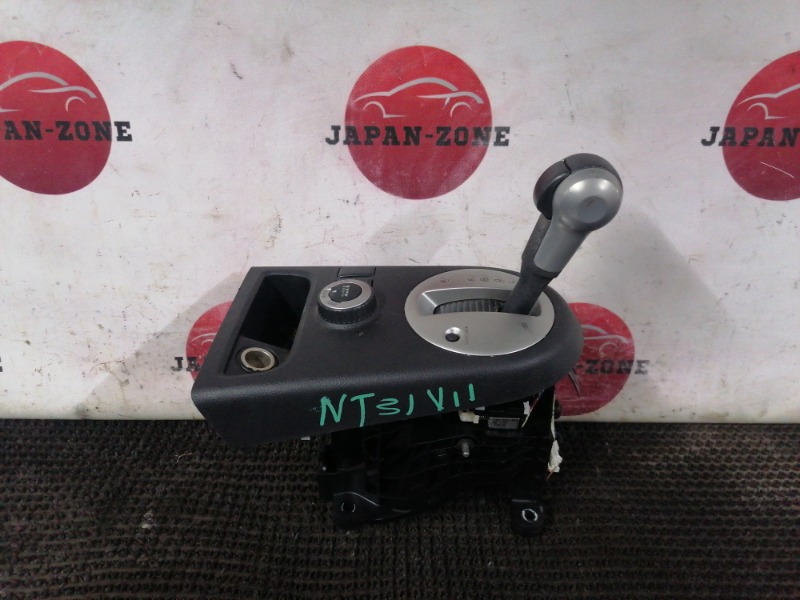 Рычаг переключения кпп Nissan X-Trail NT31 MR20DE 2010 (б/у)